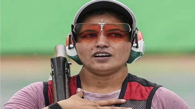 ముగింపు వేడుకల పతాకధారిగా నీరూ ధాండా