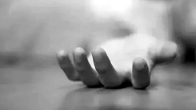 తల్లి మృతితో తల్లడిల్లి 12గంటల్లో కొడుకు మృతి