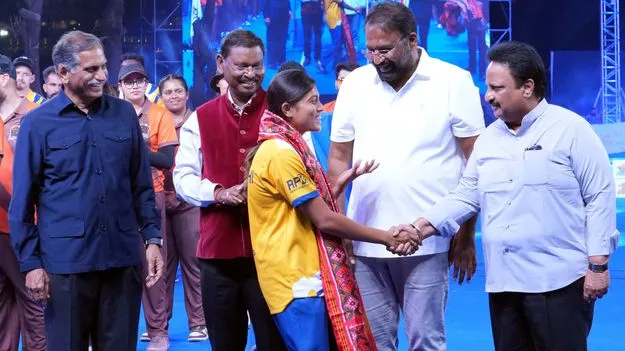 కాకతీయ నైట్స్‌ శుభారంభం