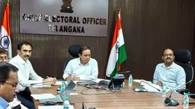 నోటీసులు బీఎల్‌ఓలే స్వయంగా అందించాలి: సీఈవో సుదర్శన్‌ రెడ్డి