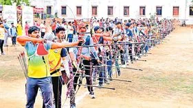 ఒలింపిక్స్‌ లక్ష్యంగా పోటీపడాలి