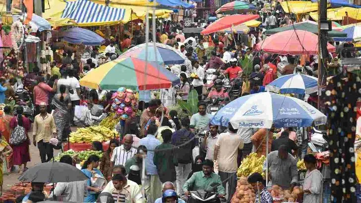 హైదరాబాద్‌లో వినాయకచవితి సందడి..
