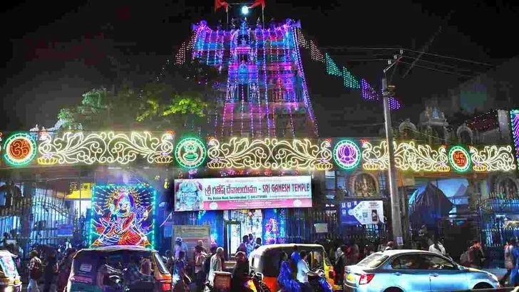 హైదరాబాద్‌లో వినాయకచవితి సందడి..