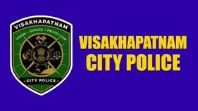 విశాఖలో స్పా సెంటర్లపై మెరుపు దాడులు.. పోలీసుల అదుపులో యువతీ యువకులు