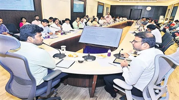 గ్రేటర్‌ ఎన్నికలకు సన్నద్ధం