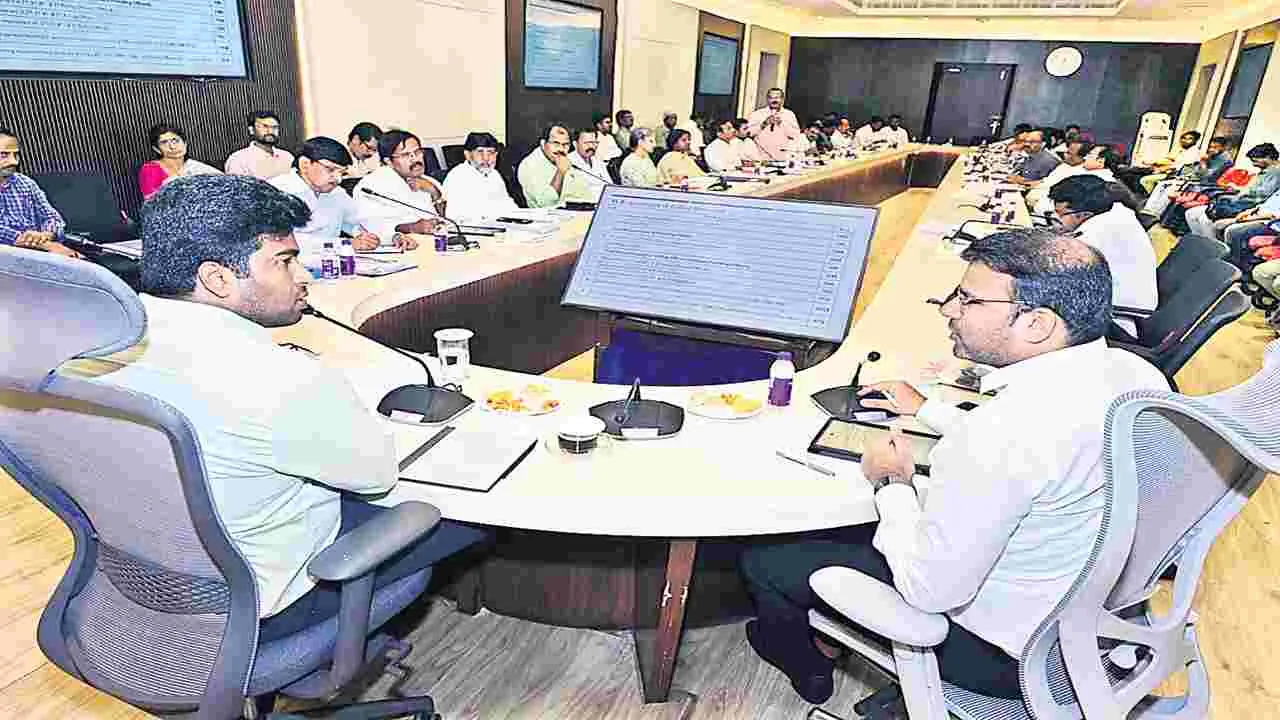 గ్రేటర్‌ ఎన్నికలకు సన్నద్ధం