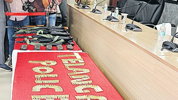భార్య చచ్చిపోతాననడంతో!