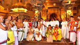 యాదాద్రి లక్ష్మీనరసింహస్వామిని దర్శించుకున్న గవర్నర్ దంపతులు..