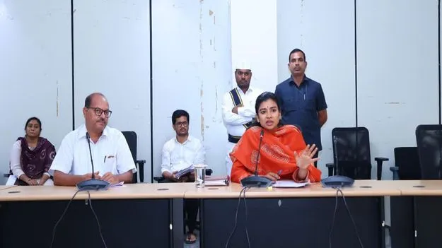 క్షేత్రస్థాయిలో పక్కాగా వివరాల నమోదు
