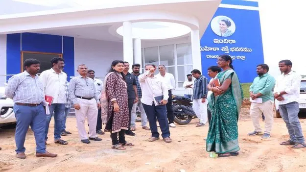 మహిళా శక్తి భవనాన్ని సుందరంగా తీర్చిదిద్దాలి