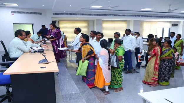 ప్రజావాణి ఫిర్యాదులను త్వరగా పరిష్కరించాలి