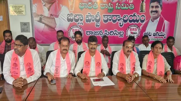 ముఖ్యమంత్రి మాటల్లో వాస్తవం లేదు
