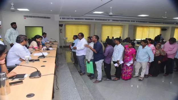 ప్రజావాణి ఫిర్యాదులను త్వరగా పరిష్కరించాలి