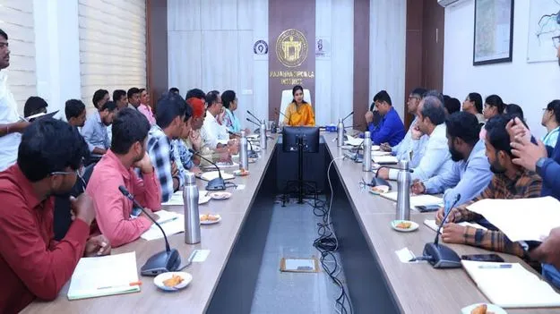ఆయిల్‌పామ్‌ సాగు విస్తీర్ణ లక్ష్యాన్ని సాధించాలి