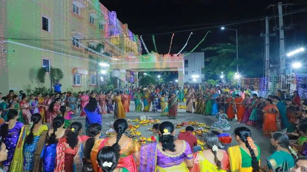 భీమన్న ఆలయంలో బతుకమ్మ సంబరాలు