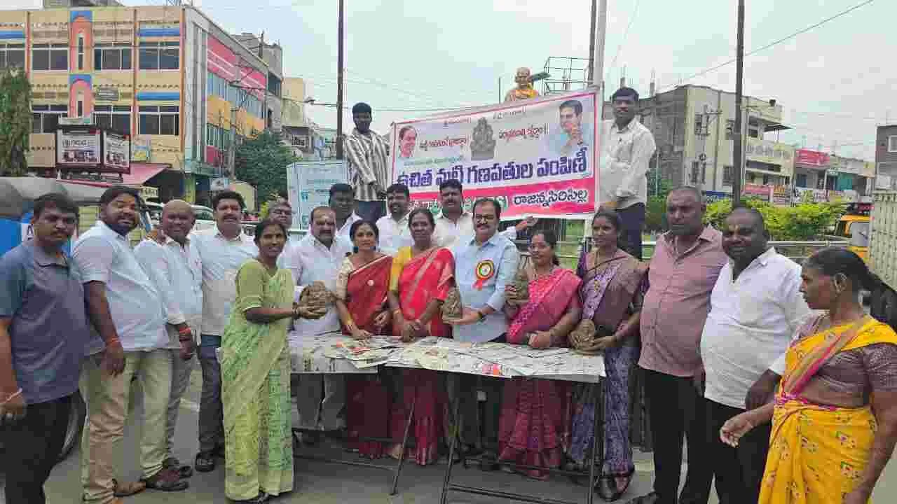 పర్యావరణహిత మట్టి వినాయకులను పూజించాలి