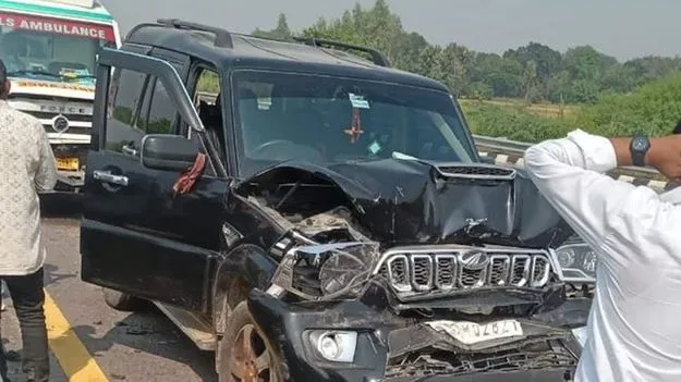 రాహుల్‌ కాన్వాయ్‌లో వాహనాలు ఢీ