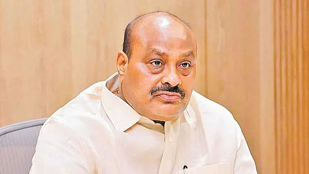 పెట్టుబడులు, కేటాయింపులకు తేడా తెలీదా?  జగన్‌ వ్యాఖ్యలపై మంత్రి అచ్చెన్న ఫైర్‌