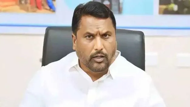 ఛార్జ్‌షీట్‌ కాదు దమ్ముంటే చర్చకు రండి.. కేటీఆర్‌, హరీశ్‌కు మంత్రి అడ్లూరి సవాల్