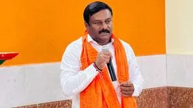జగన్నాటకంతో ఒకరిని ఒకరు కాపాడుకుంటున్నారు.. కాంగ్రెస్, బీఆర్‌ఎస్‌పై మహేశ్వర్ రెడ్డి ఫైర్