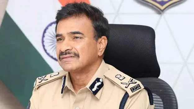 కోర్టుల్లో కేసులొద్దు.. రాజీ మార్గమే ఉత్తమం