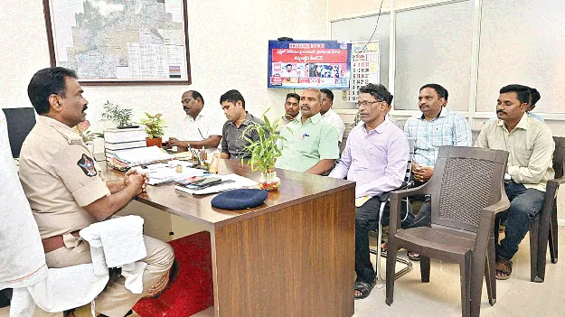  Local’ elections ‘స్థానిక’ సమారానికి సై