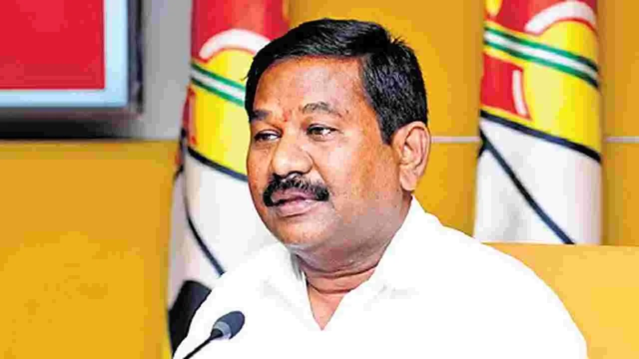 ప్రభుత్వంపై బురదజల్లే ప్రయత్నాలు మానుకోండి: మంత్రి వీరాంజనేయస్వామి