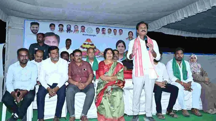  యాదాద్రి భువనగిరి జిల్లాలో  సందడిగా బతుకమ్మ వేడుకలు