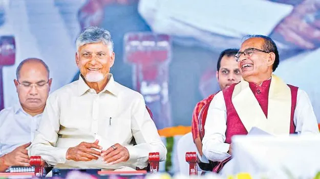 మోదీ, బాబు, పవన్‌తో   ఏపీలో 360 డిగ్రీల అభివృద్ధి