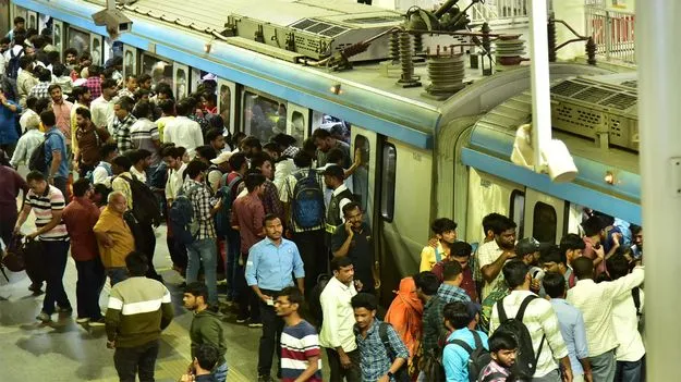 రోజుకు 3.70 లక్షల మంది ప్యాసింజర్లు!