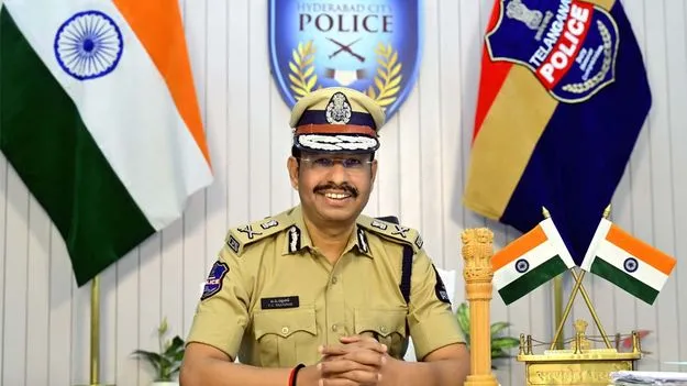 కండరాల క్షీణతతో బాధపడే చిన్నారులకు అండగా ఉంటాం: సజ్జనార్