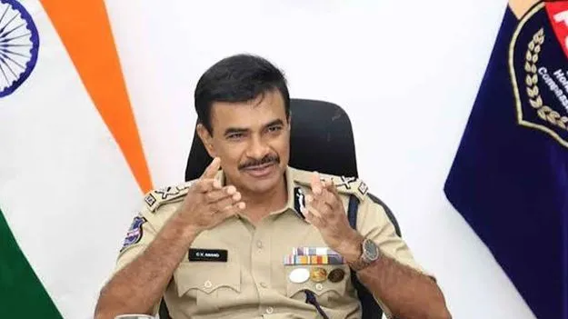 పోలీసు స్కూల్‌కు ఎంవైకే లాటిక్రెట్‌   ఫౌండేషన్‌ 2 కోట్ల సాయం