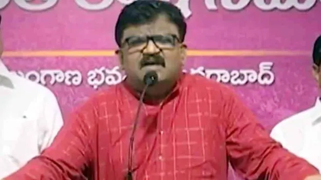ఎమ్మెల్సీలంతా పార్టీలైన్‌కు కట్టుబడాలి: ఎమ్మెల్సీ దేశపతి శ్రీనివాస్