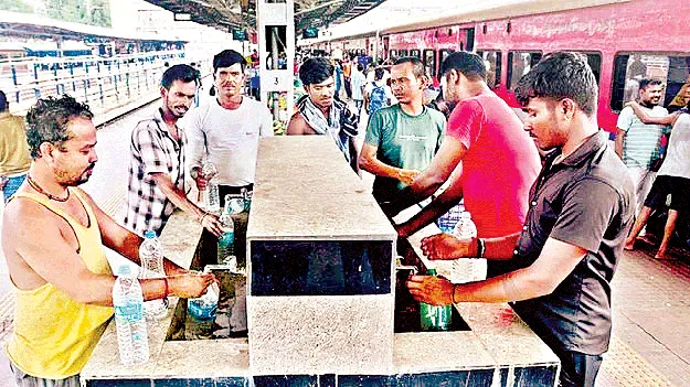 రైల్వే ప్రయాణికులకు సురక్షిత తాగునీరు