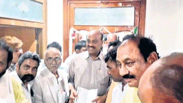 పొగాకు రైతులకు ఊరట