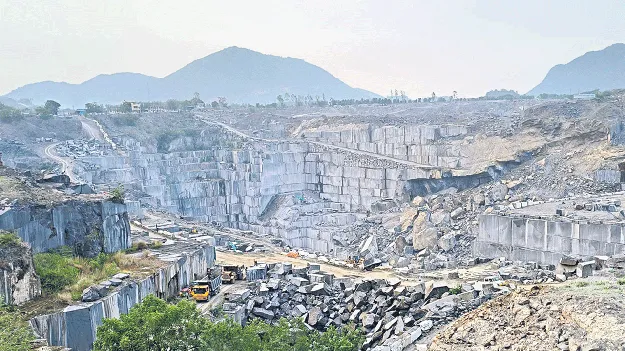 ‘మిడ్‌వెస్ట్‌’లో మూడోరోజూ కొనసాగిన విచారణ