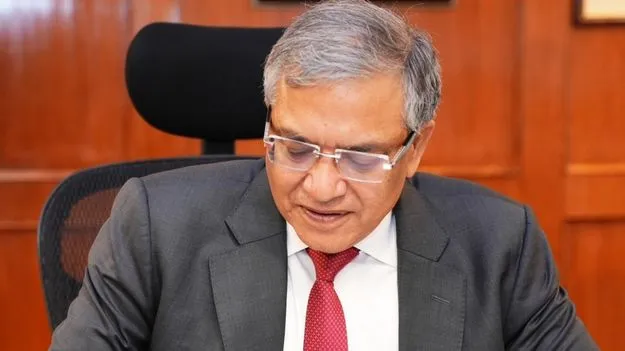ఫారం-6లో ఏ మార్పూ చేయలే