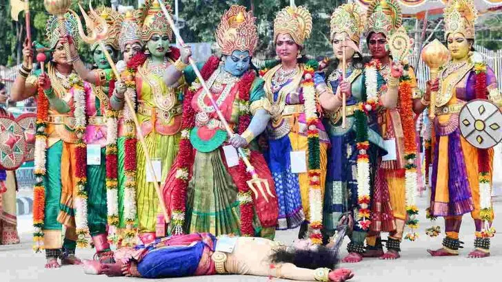 తిరుమల నవరాత్రి బ్రహ్మోత్సవాలు.. హనుమంత వాహనంపై శ్రీవారు