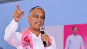 ఇంకెంత మంది ఆడబిడ్డలు బలైతే ప్రభుత్వం మేల్కొంటుంది: హరీశ్ రావు