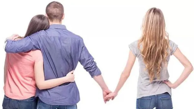 వివాహేతర సంబంధాల చిచ్చు