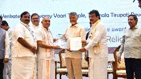 శ్రీవారి ఆలయానికి ‘స్వచ్ఛ’ అవార్డు