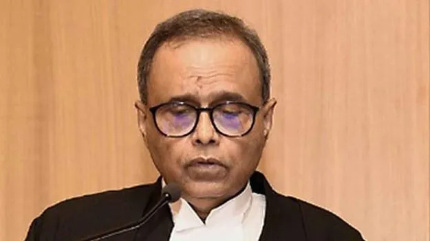 92 మంది సాక్షులూ   అడ్డం తిరగడమేంటి?