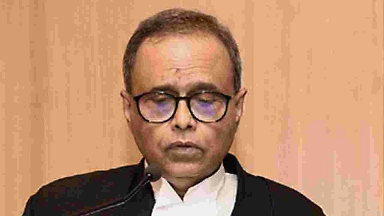 92 మంది సాక్షులూ అడ్డం తిరగడమేంటి?