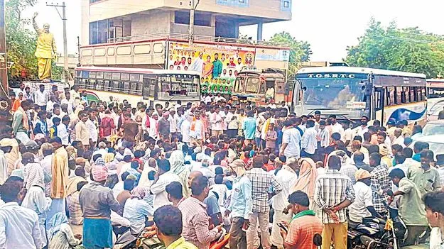 జూరాల ప్రాజెక్టు వద్ద ఉద్రిక్తత