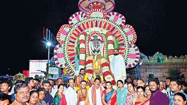 Kanipakam: గజవాహనంపై గజముఖుడు
