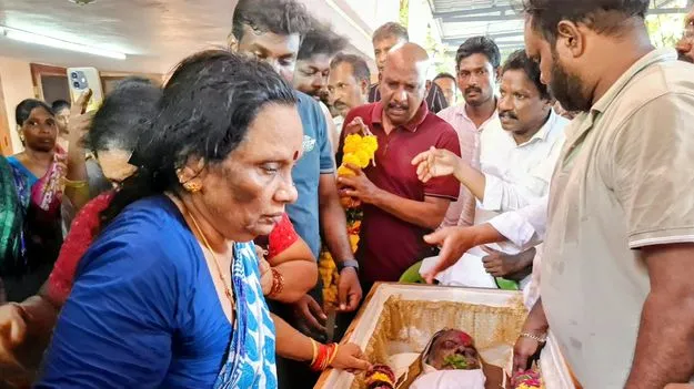 ప్రభుత్వ లాంఛనాలతో బుచ్చి మహేశ్వరరావు అంత్యక్రియలు