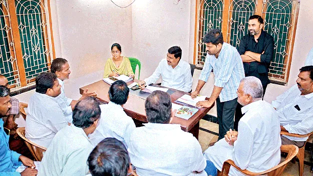 టీడీపీ విజయమే లక్ష్యంగా పని చేయండి