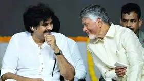 చంద్రబాబు నివాసానికి పవన్ కల్యాణ్.. స్థానిక ఎన్నికలపై కీలక చర్చ