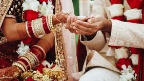 పెళ్లి తర్వాత విందు ఇస్తే లక్ష..   ఆ విందుకు వెళ్తే రూ.50వేలు.. ఫైన్‌!