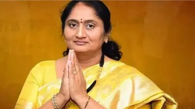 సత్యసాయి జిల్లాలో మంత్రి రాజకీయం.. టీడీపీ గూటికి వైసీపీ అభ్యర్థులు